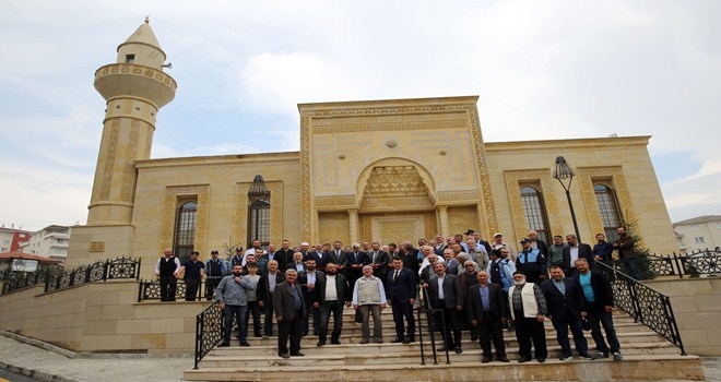 AHİ ELVAN CAMİİ İBADETE AÇILDI