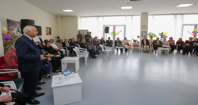 Başkan Yaşar Anneler Günü´nü kutladı