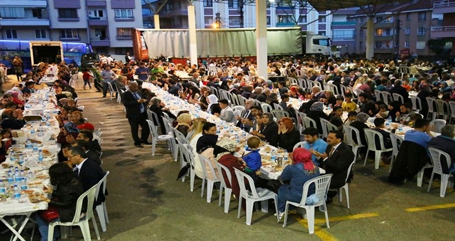 3 MAHALLEYİ BULUŞTURAN İFTARDA KUDÜS VURGUSU