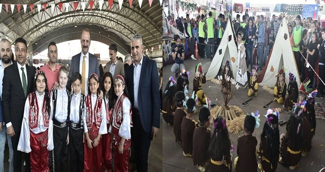 Akgül, öğrencilerin coşkusuna ortak oldu