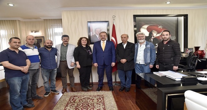 Demirlibahçe Esnafı´ndan Akgül´e hizmet teşekkürü