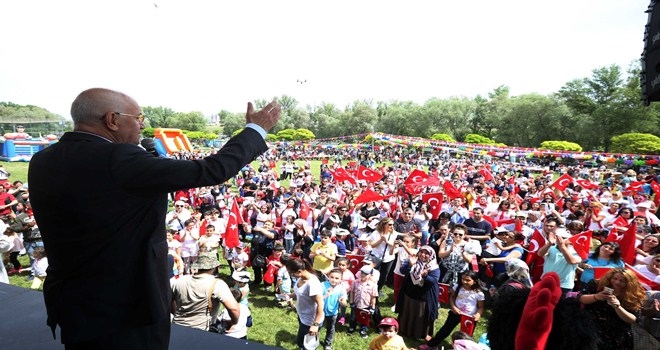 Yenimahalleli miniklerin yılsonu heyecanı
