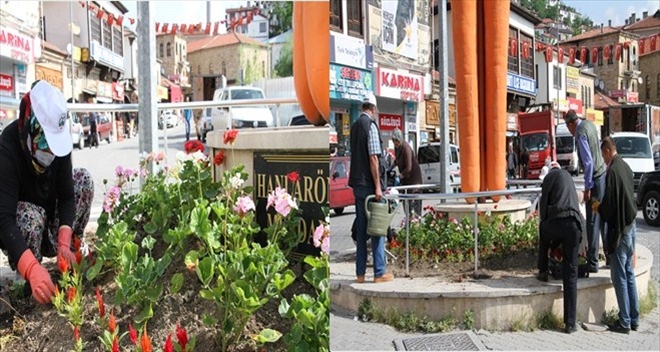 Cadde ve Sokaklar Renkleniyor
