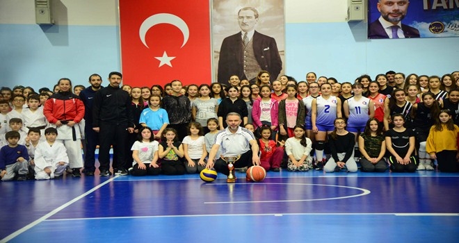 Çocuklar yaz tatilini sporla geçirecek