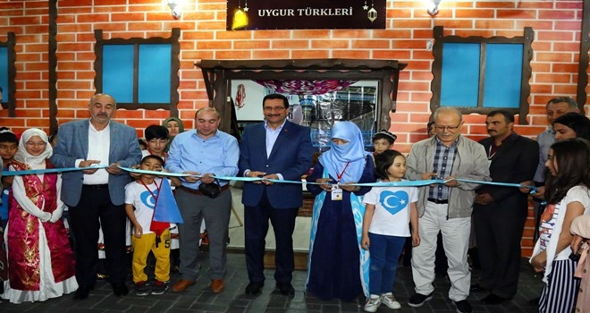SON KONUK UYGUR TÜRKLERİ OLDU