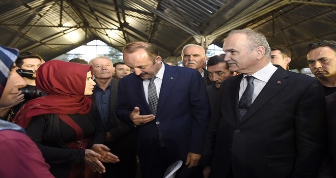 Bakan Özlü iftarda Mamaklılarla buluştu
