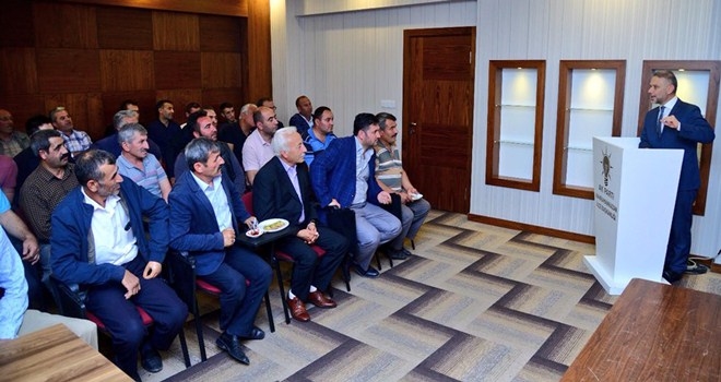Ertürk 25 bin seçmenle buluştu