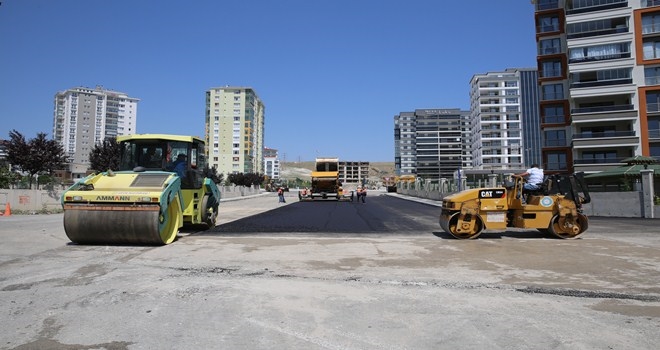 ETİMESGUT´A MODERN YOL VE KALDIRIMLAR