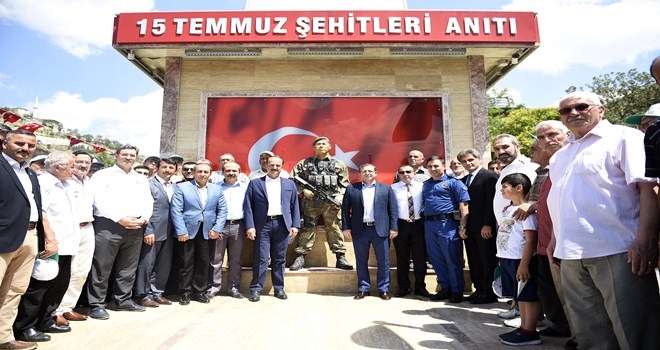 15 Temmuz´un yıldönümünde şehitler anıldı 