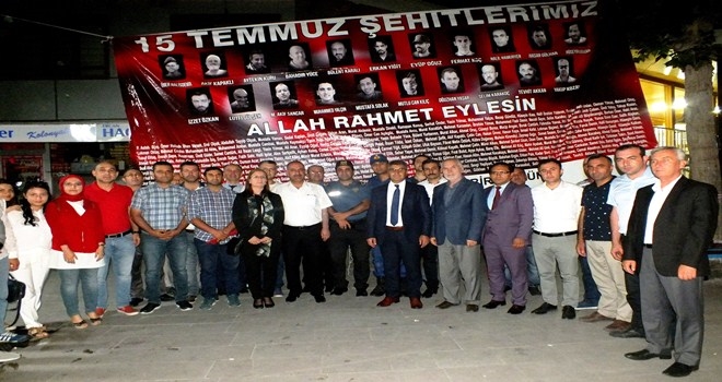 15 Temmuz´un yıldönümünde şehitler anıldı 