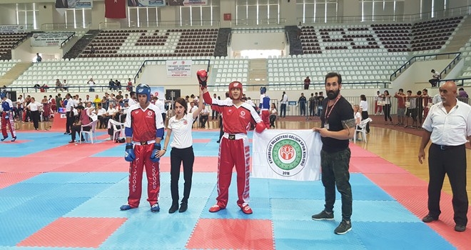ETİMESGUTLU KİCKBOKSCULAR AVRUPA ŞAMPİYONASINA HAZIRLANIYORLAR