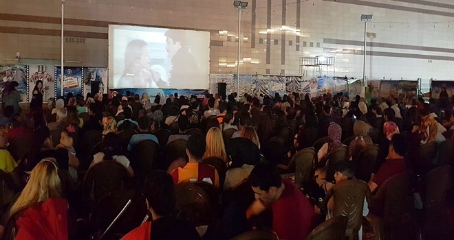 AÇIK HAVA SİNEMA AKŞAMLARI EFSANE BİR FİLM İLE BAŞLADI