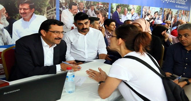 VATANDAŞ BAŞKANA BİR ADIM KADAR YAKIN 