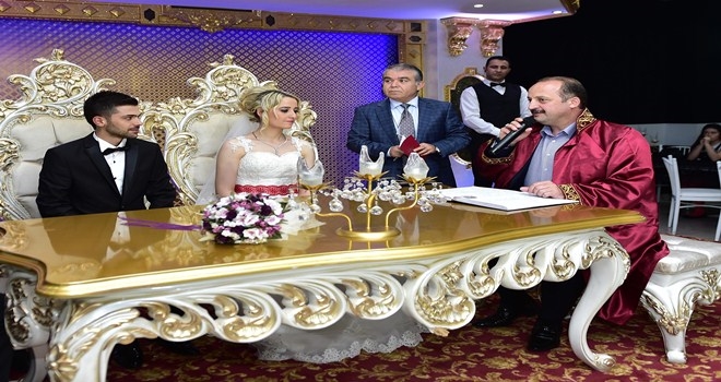 229 çift ?Evet? dedi