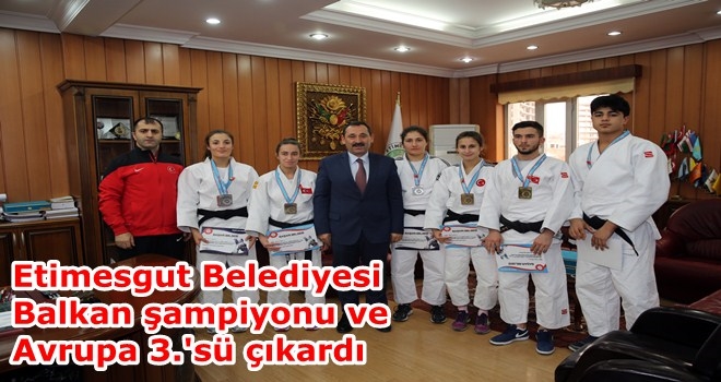 JUDODA ÇİFTE BAŞARI