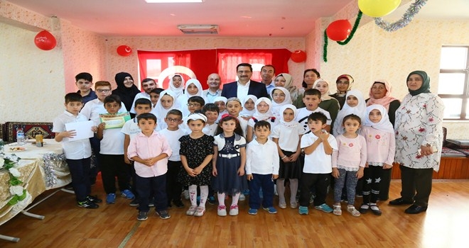  KURAN´A GEÇİŞ SERTİFİKALARINI BAŞKAN AK´TAN ALDILAR