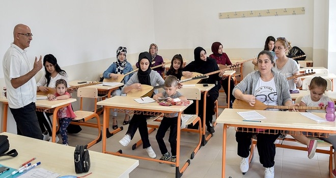 Aile Merkezi´nde Bağlama Kursu