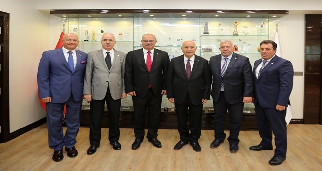 ATO´dan Başkan Yaşar´a taziye ziyareti