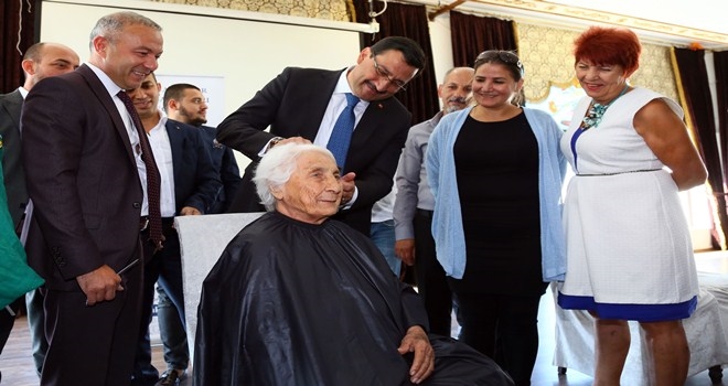 SOSYAL DAYANIŞMAYA BİR DESTEK DE BAYAN KUAFÖRLERİNDEN