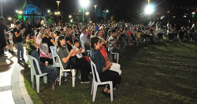 SONBAHAR SERİNLİĞİNDE PARK KONSERİ