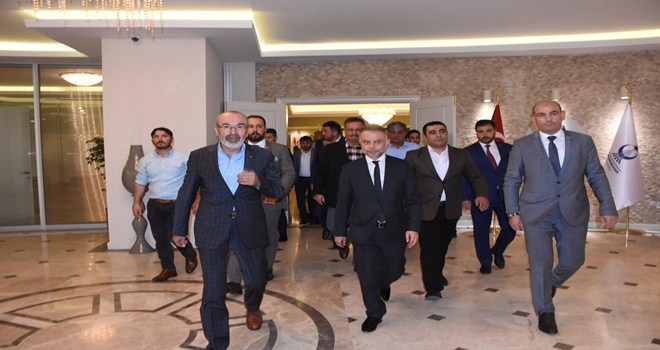 MHP´li Yıldırım´dan Başkan Ertürk´e ziyaret