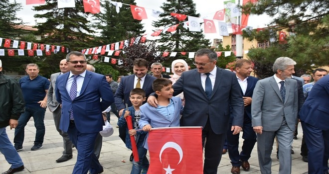 FESTİVALİN İLK GÜNÜNDE BÜYÜK COŞKU