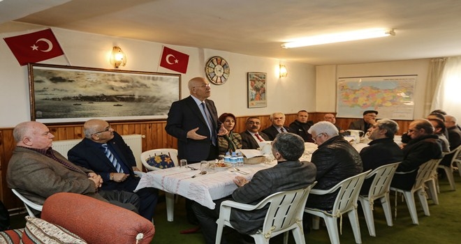 Yaşar, Özpetek 7 sakinleri ile bir araya geldi
