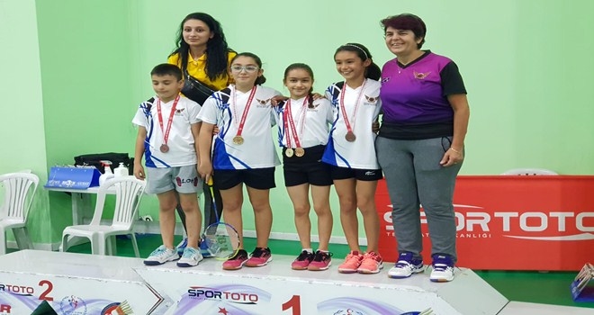 9 yaşındaki Nevra´dan çifte başarı 