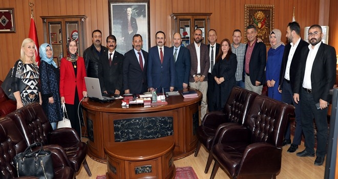 BAŞKAN DEMİREL ANKARA´DA BİRLİK DERNEĞİ´Nİ AĞIRLADI