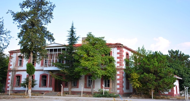 ÇOBAN MEKTEBİ´NE ALTINOK DOKUNUŞU