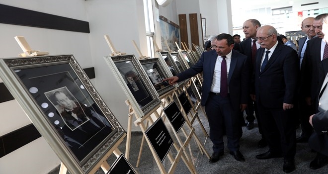 ETİMESGUT´TA ORJİNAL ATATÜRK FOTOĞRAFLARI SERGİSİ AÇILDI