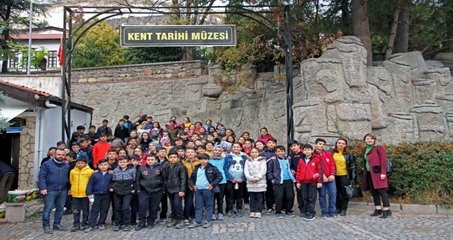 Minikler İlçeyi Tanıyor