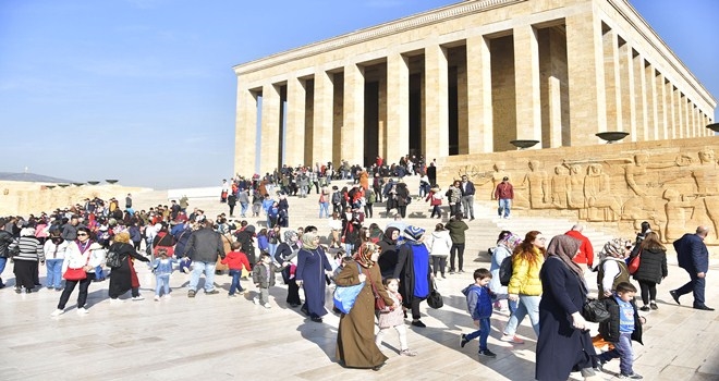 Miniklerden Anıtkabir ziyareti