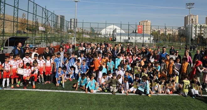ETİMESGUT´TA FUTBOL ŞENLİĞİ