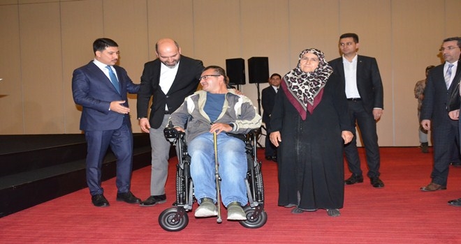 Hayırseve r İş Adamından Engelli Vatandaşlara Akülü Tekerlekli Sandalye