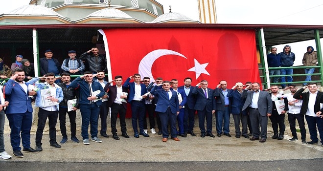 60 genç askere uğurlandı