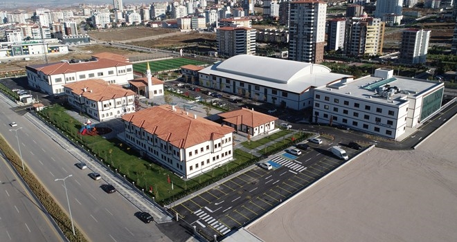 BU SPOR MERKEZİNDE YOK YOK