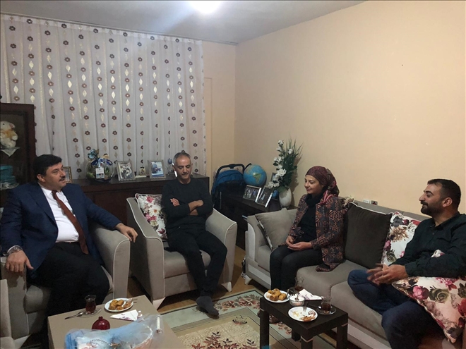 Serhat Oğuz aileden biri gibi karşılanıyor