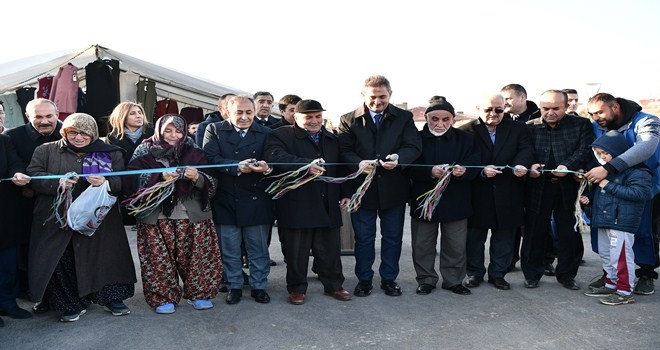 Kutludüğün Pazar Yeri ve Parkı hizmete açıldı