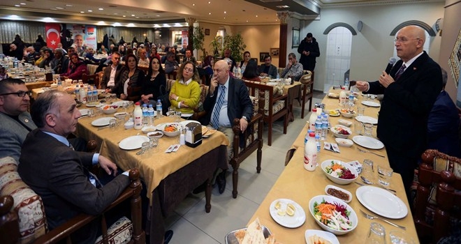Başkan Yaşar, muhtarlarla bir araya geldi