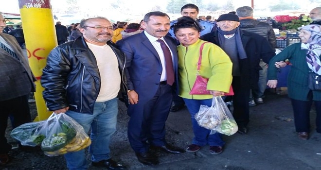 DEMİREL PAZAR YERLERİNİ ZİYARET ETTİ
