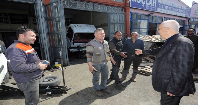 Yaşar, Örnek Sanayi Sitesi´ni ziyaret etti