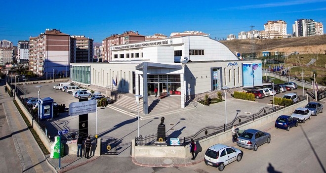 Yenimahalle´nin havuzları dolup taşıyor