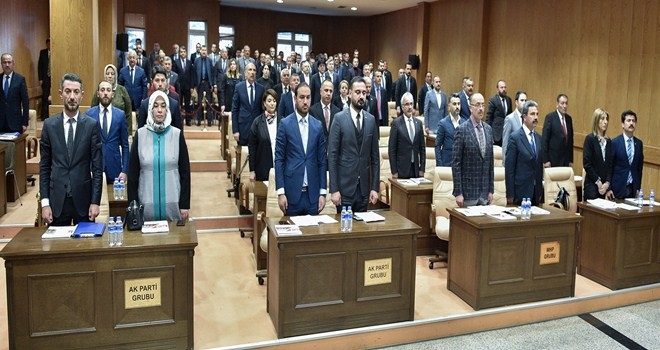 Yeni dönemin ilk meclis toplantısı 