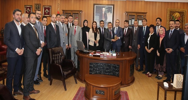 MHP TEŞKİLATLARI DEMİREL´İ KUTLADI
