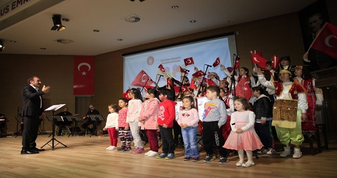 ÇOCUK KOROSU KONSERİNE BÜYÜK İLGİ