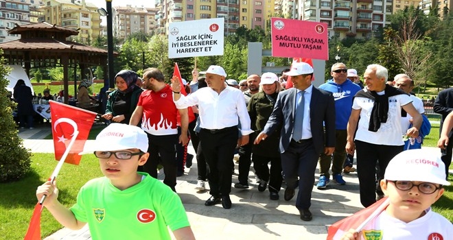 BAŞKAN ALTINOK SAĞLIKLI YAŞAM İÇİN YÜRÜDÜ