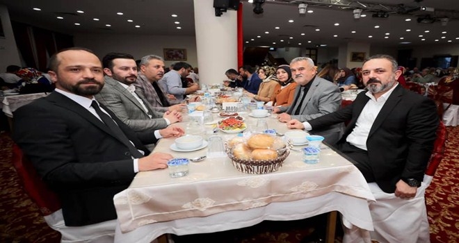 BAŞKAN ERCAN MAHALLE KOMİSYON BAŞKAN VE ÜYELERİYLE İFTAR YAPTI