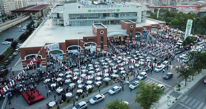 Kılıçdaroğlu, Batıkent´te iftar yaptı 