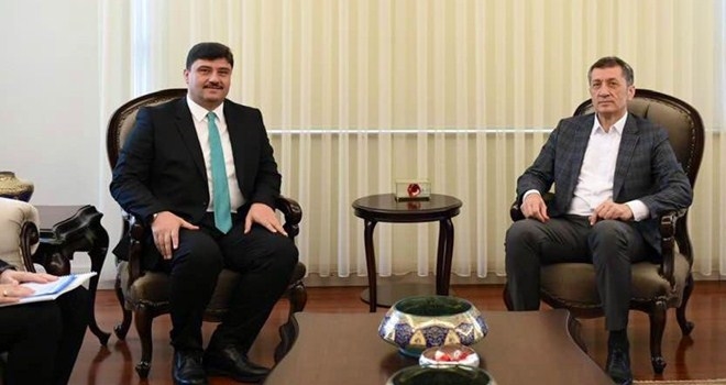 Başkan Oğuz´dan Bakan Selçuk´a ziyaret